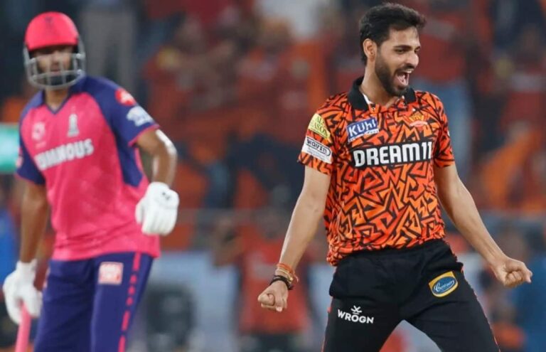 Bowlers With The Most Dot Balls In The IPL